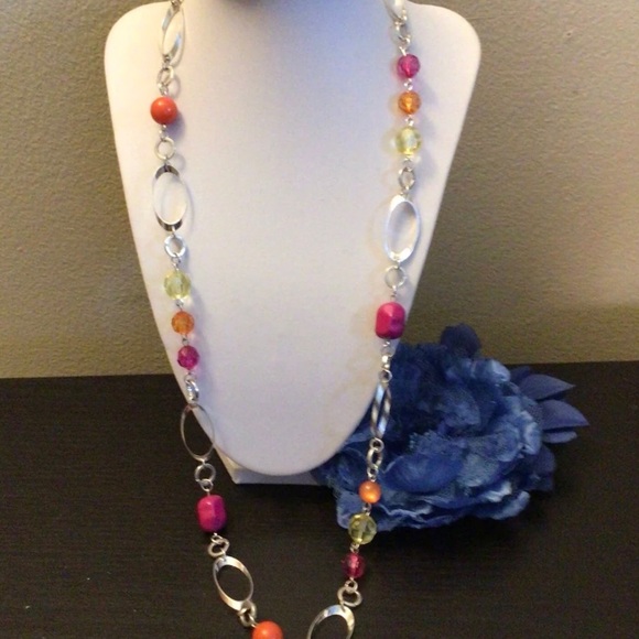 NWOT. Silver Tone Chain & Fuchsia, Orange, Yellow Mix Beads Necklace. - Picture 3 of 8